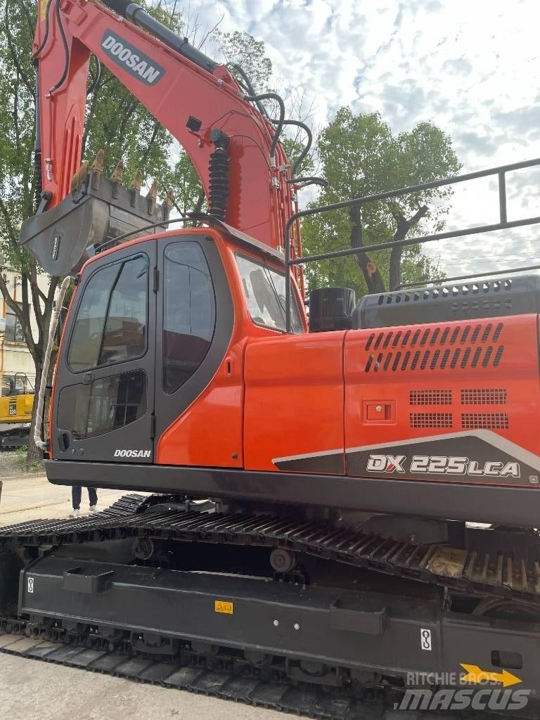 Doosan DX 225 Mini pelle 7t-12t