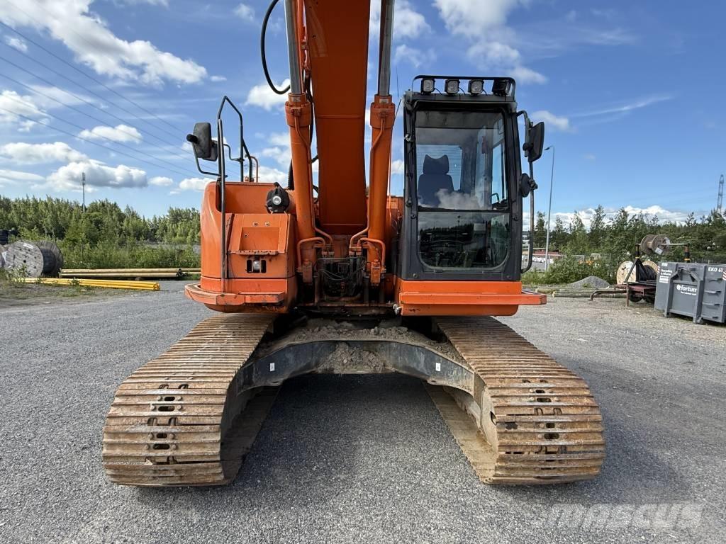 Doosan DX 235 LC Pelle sur chenilles