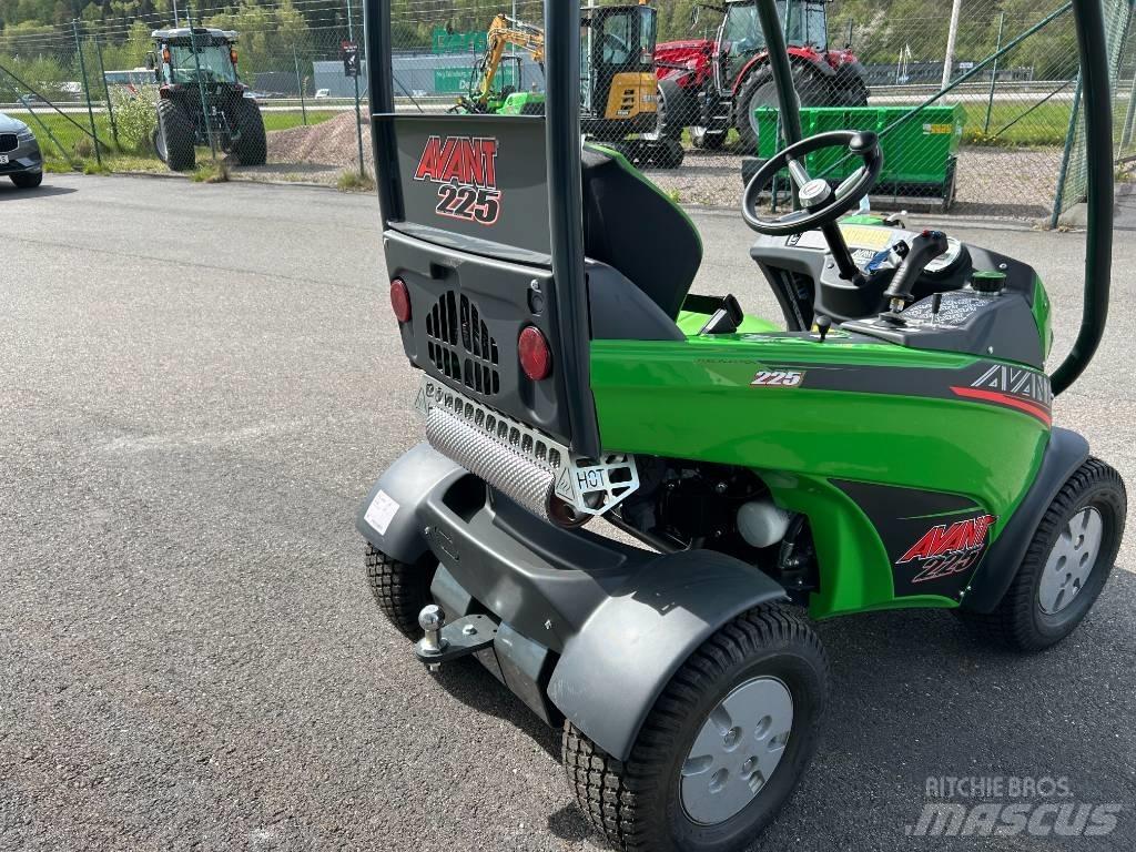 Avant 225 Chargeuse compacte