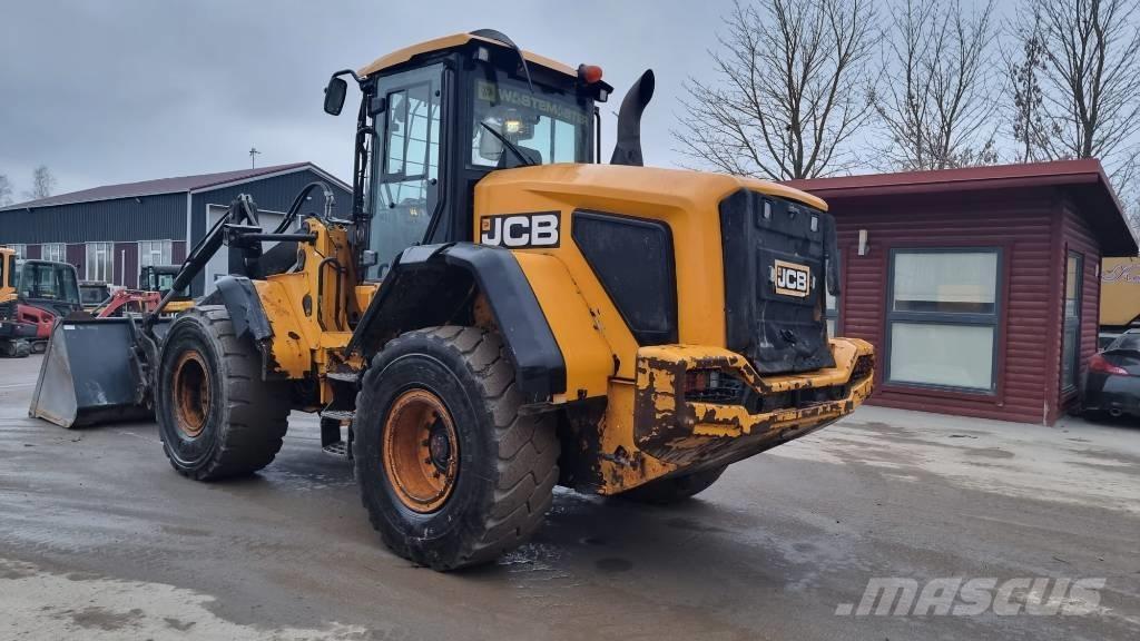JCB 437 HT Chargeuse sur pneus
