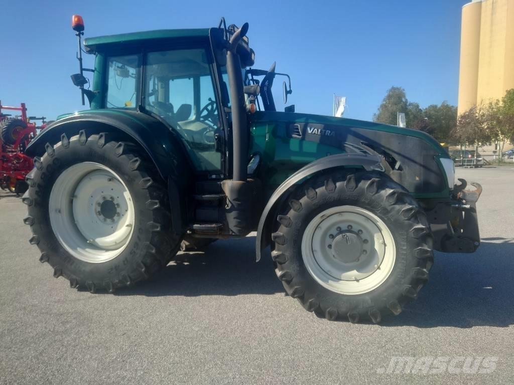 Valtra T 213 V Tracteur