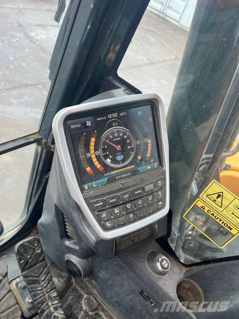 Hyundai HX 140 L Pelle sur chenilles