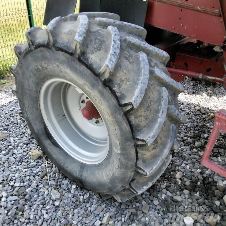 Case IH 2366E Moissonneuse batteuse