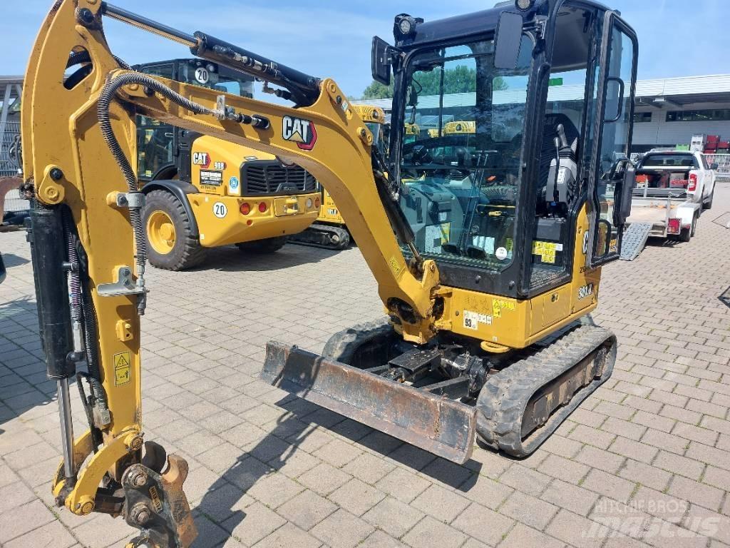 CAT 301.8 Mini pelle < 7t