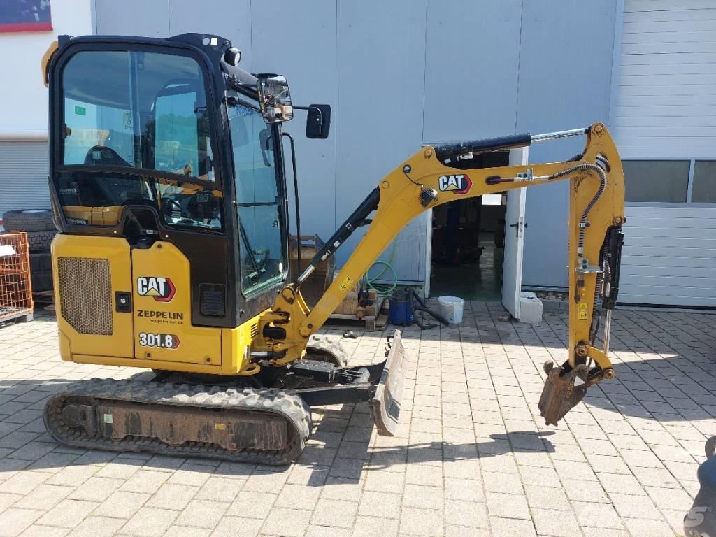 CAT 301.8 Mini pelle < 7t