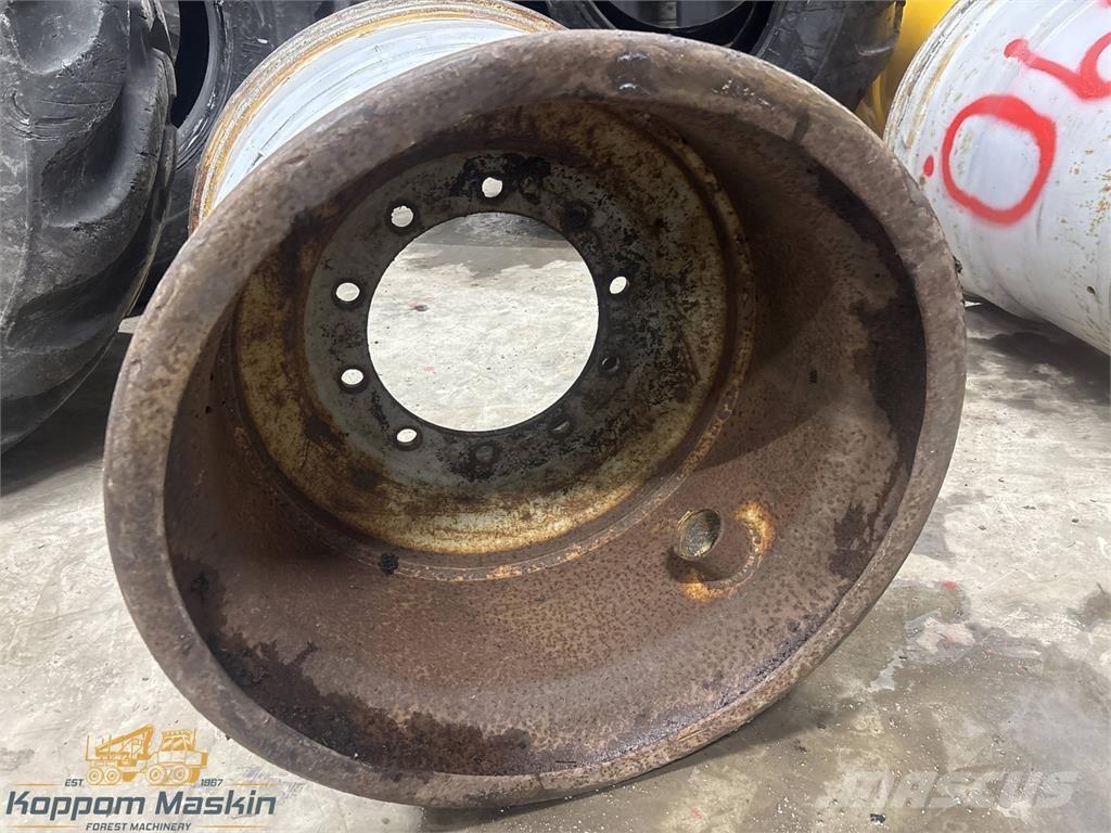 Valmet 860 24x26,5 Pneus, roues et jantes