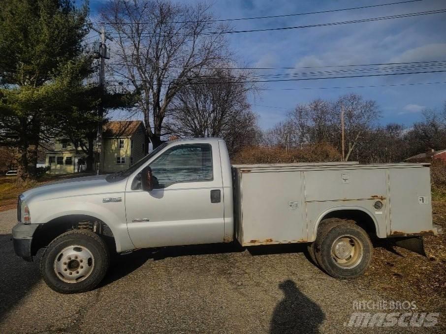 Ford F 350 XLT Utilitaire benne