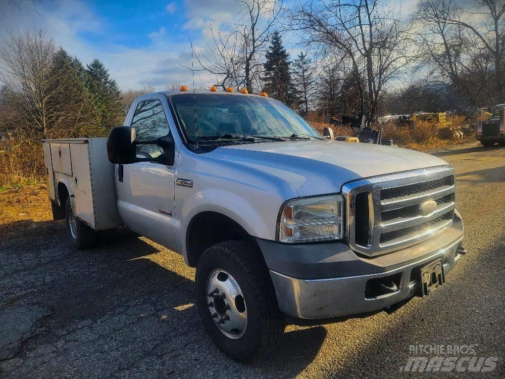 Ford F 350 XLT Utilitaire benne