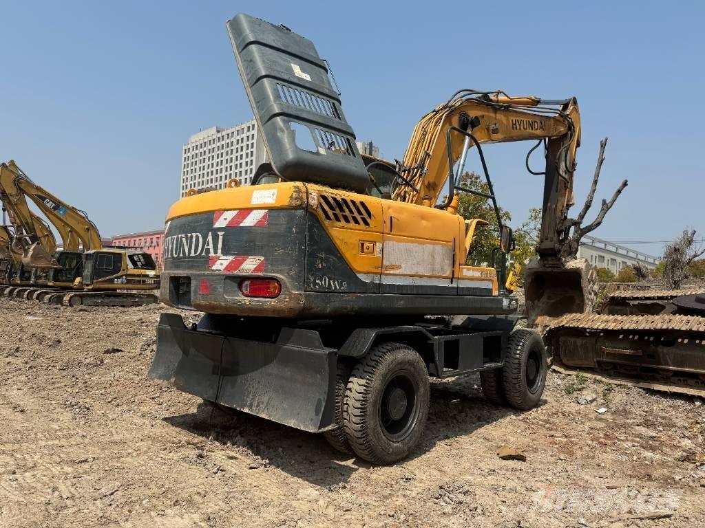 Hyundai R150W-9 Pelle sur pneus
