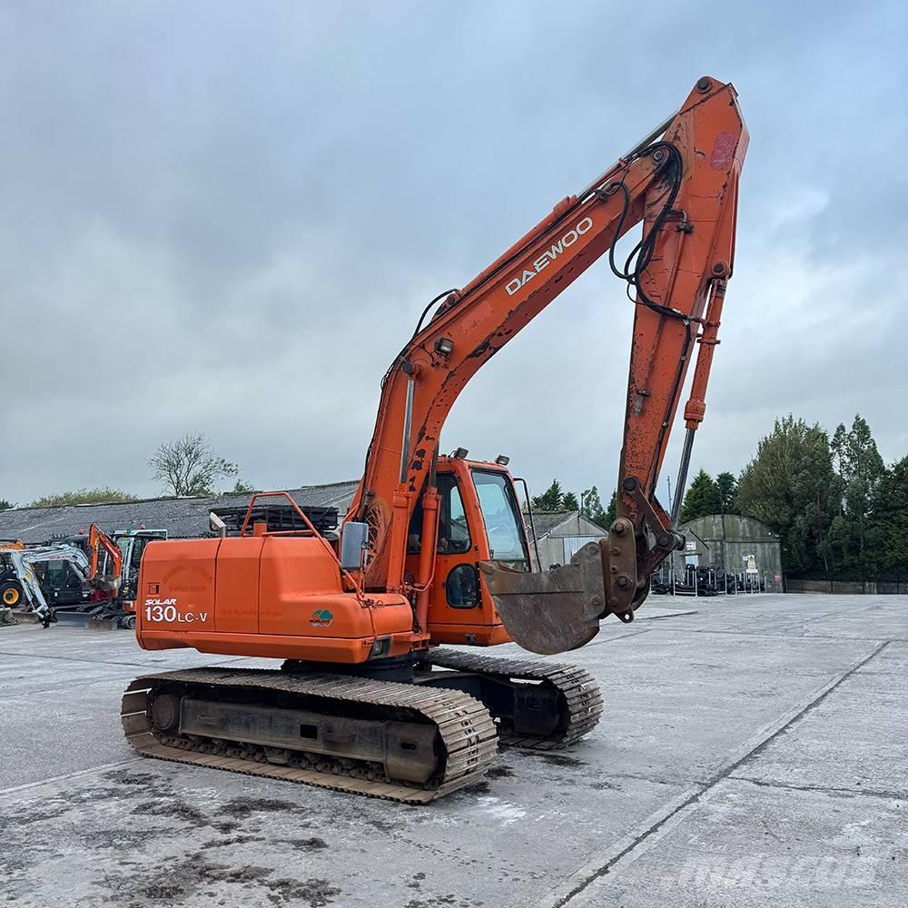 Daewoo 130LC Pelle sur chenilles