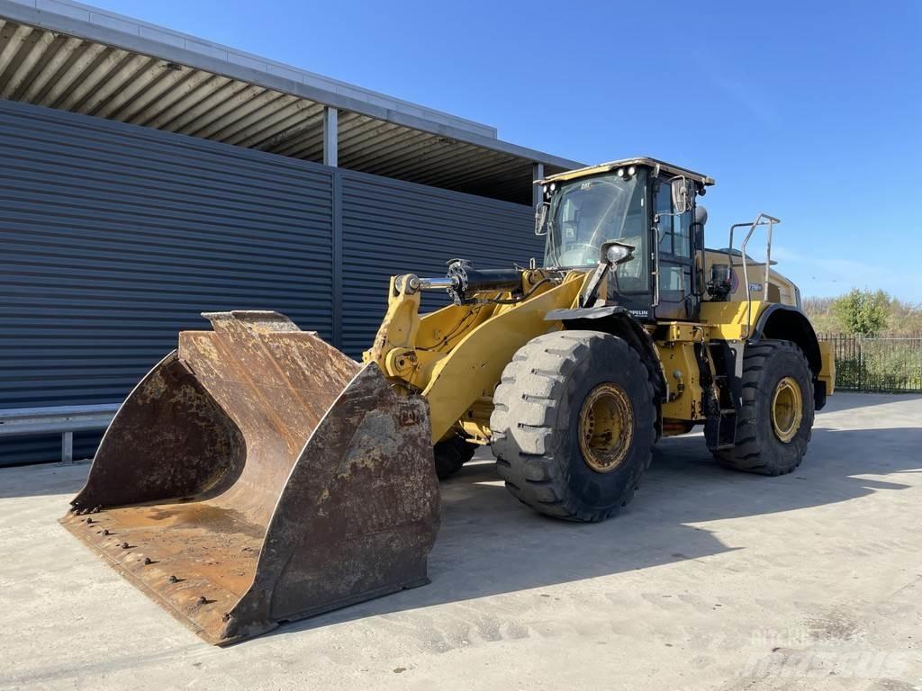 CAT 972M Chargeuse sur pneus