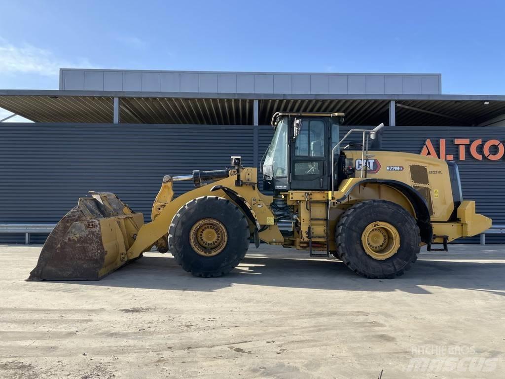 CAT 972M Chargeuse sur pneus
