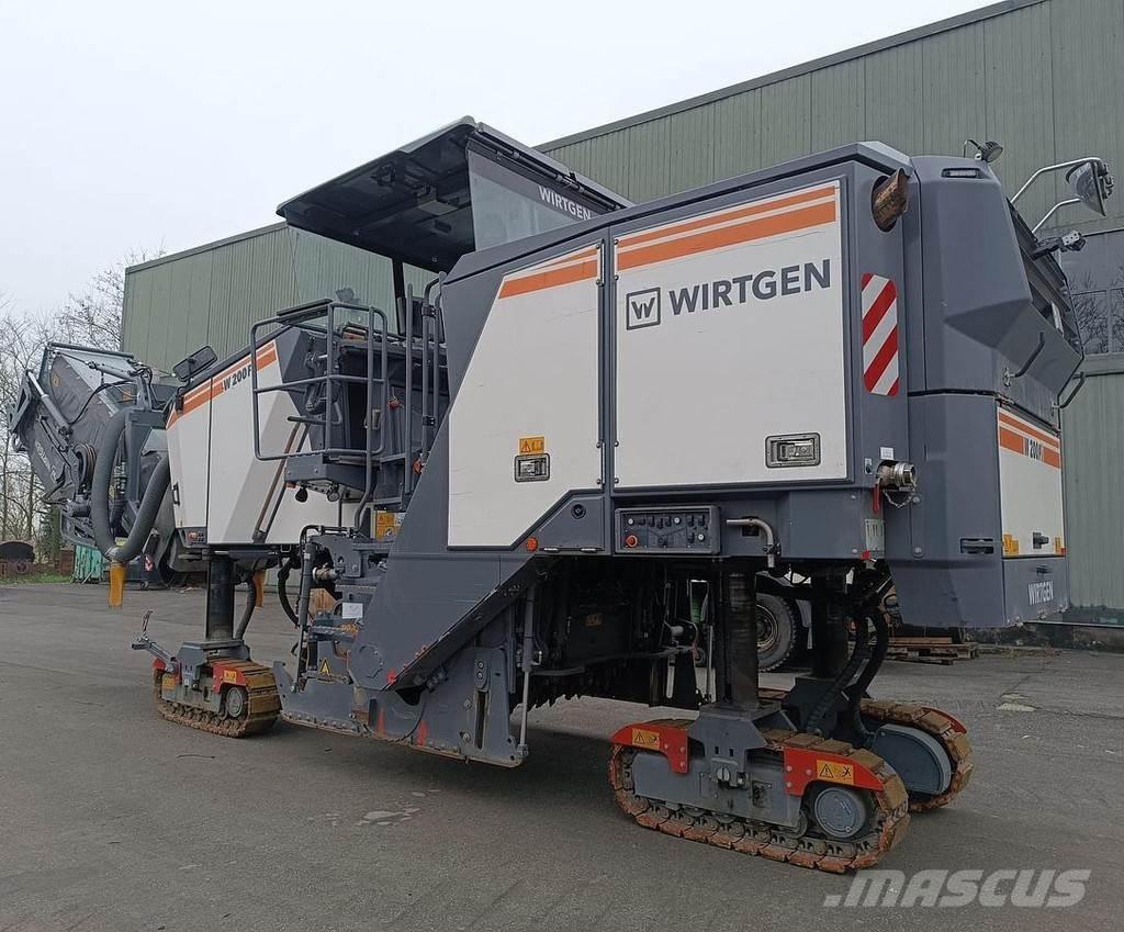 Wirtgen W200Fi Hélicoptère pour béton
