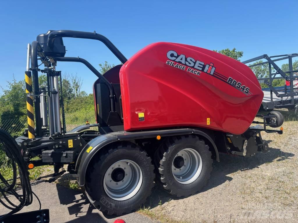 Case IH RB 545 Presse à balle ronde