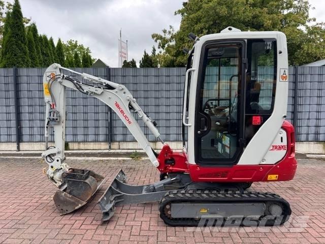 Takeuchi TB 320 Mini pelle < 7t