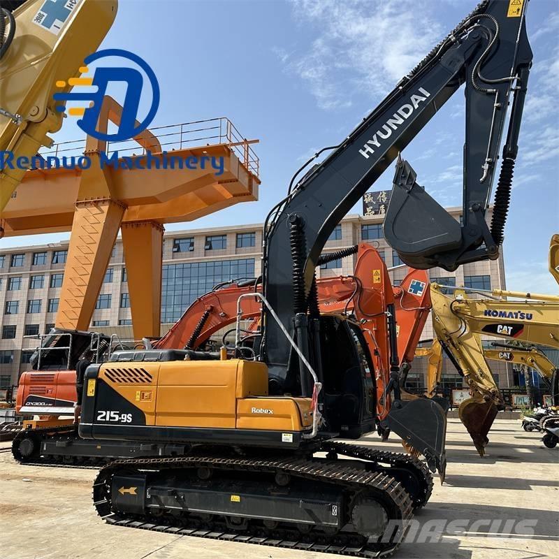 Hyundai 215-9S Pelle sur chenilles