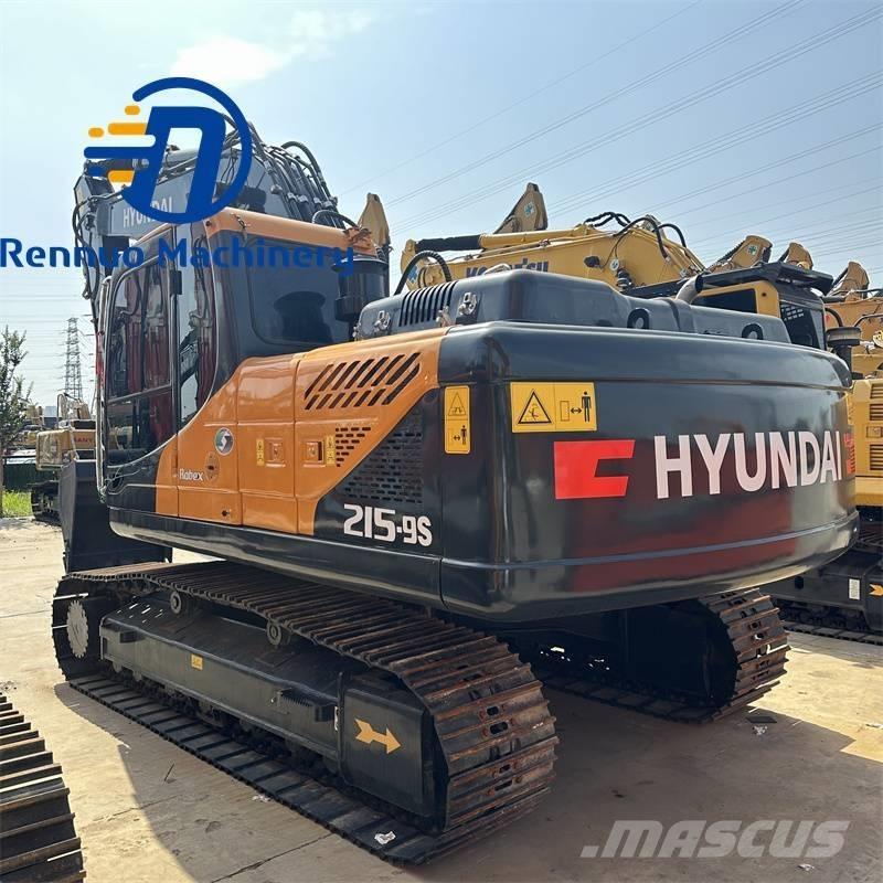 Hyundai 215-9S Pelle sur chenilles