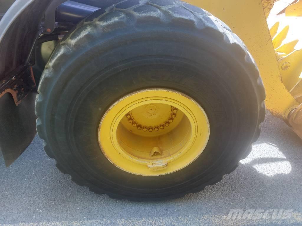 Komatsu WA480-8 Chargeuse sur pneus