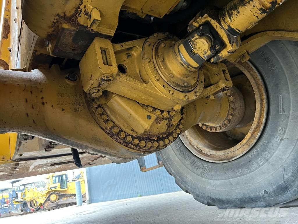 CAT 988H Chargeuse sur pneus
