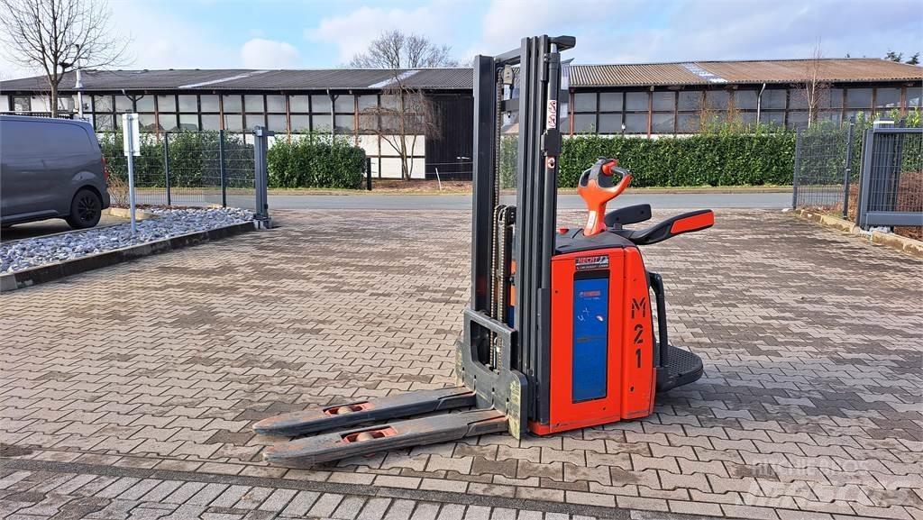 Linde L14AP Gerbeur accompagnant