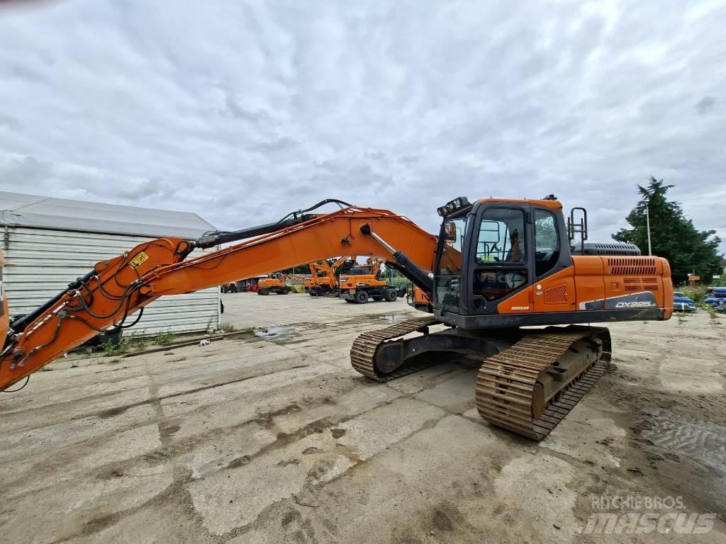 Doosan DX 225 LC-5 Pelle sur chenilles