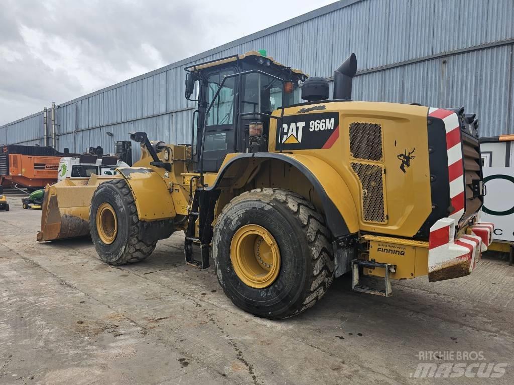 CAT 966 M Chargeuse sur pneus