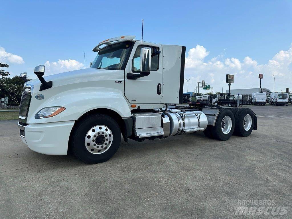 International LT Tracteur routier