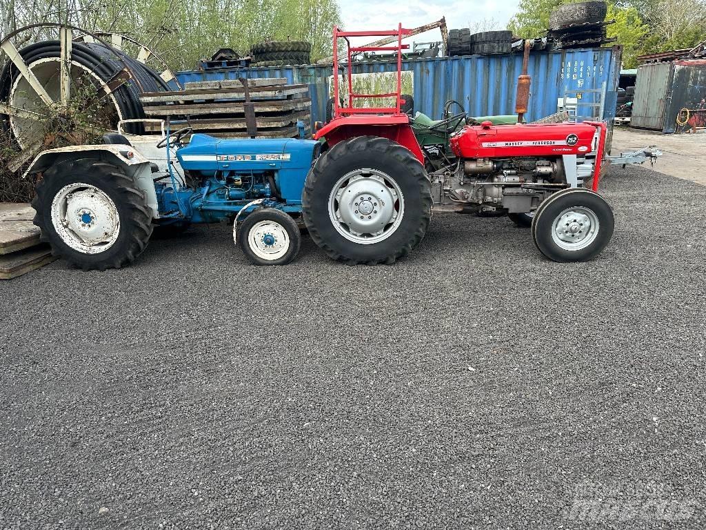 Massey Ferguson 152 Tracteur