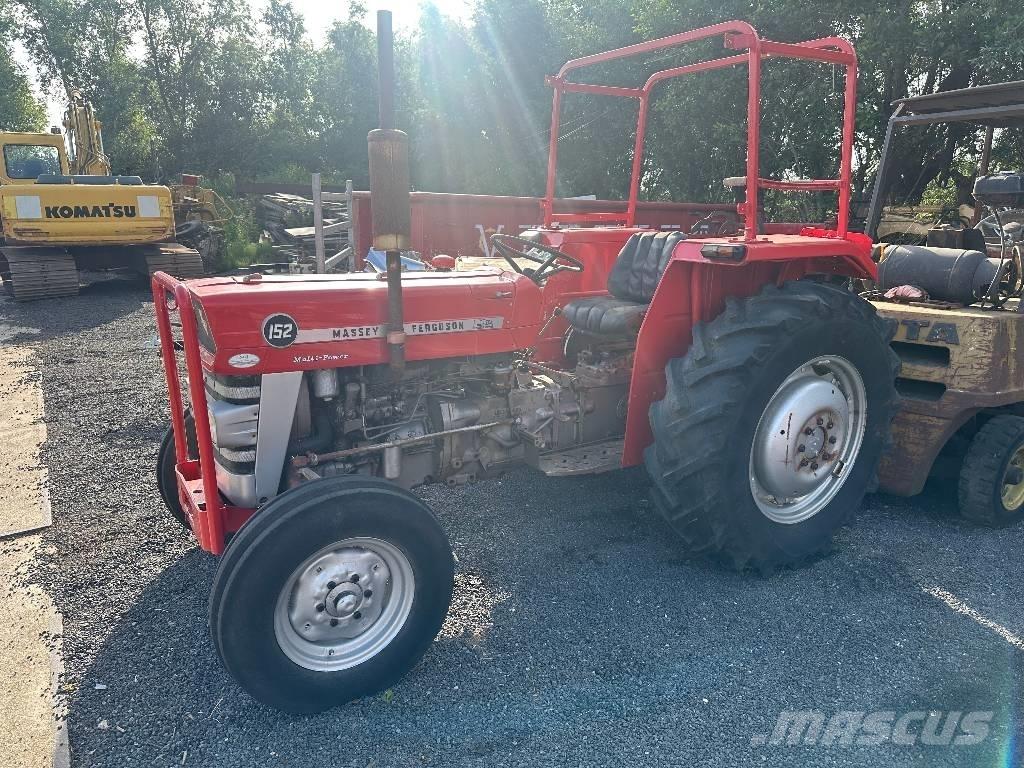 Massey Ferguson 152 Tracteur