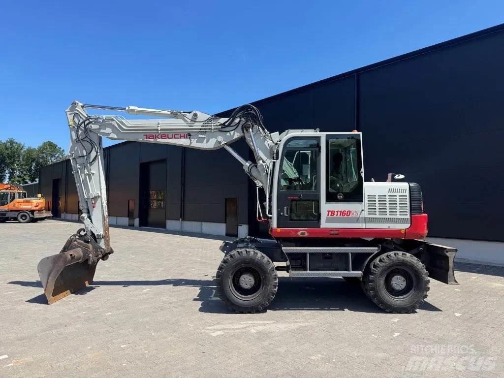 Takeuchi TB1160W Pelle sur pneus