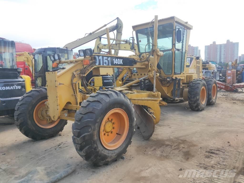 CAT 140K Niveleuse