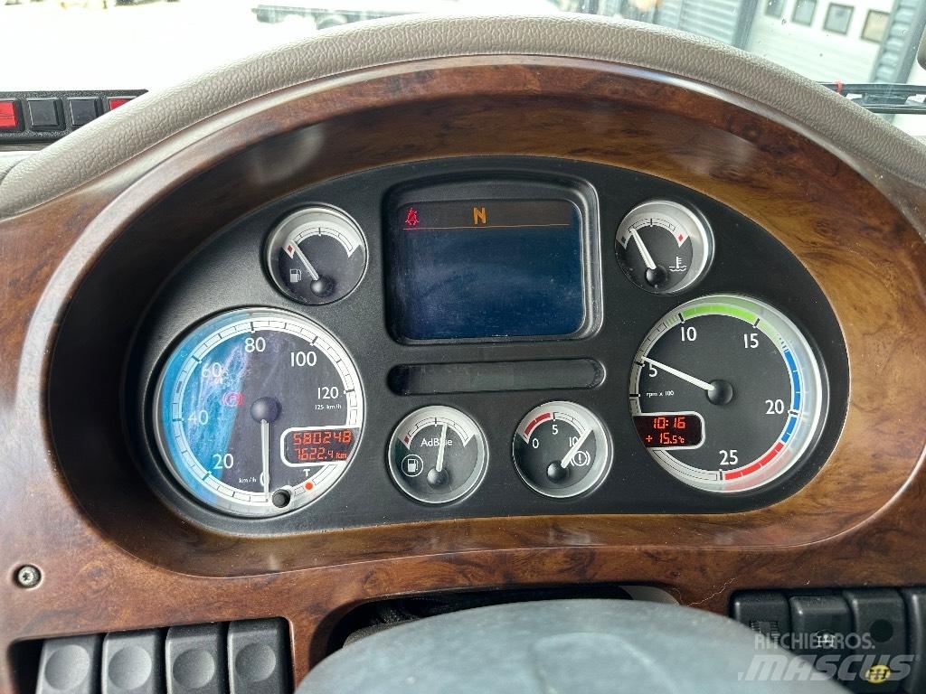 DAF XF105.410 8x2 Camion ampliroll