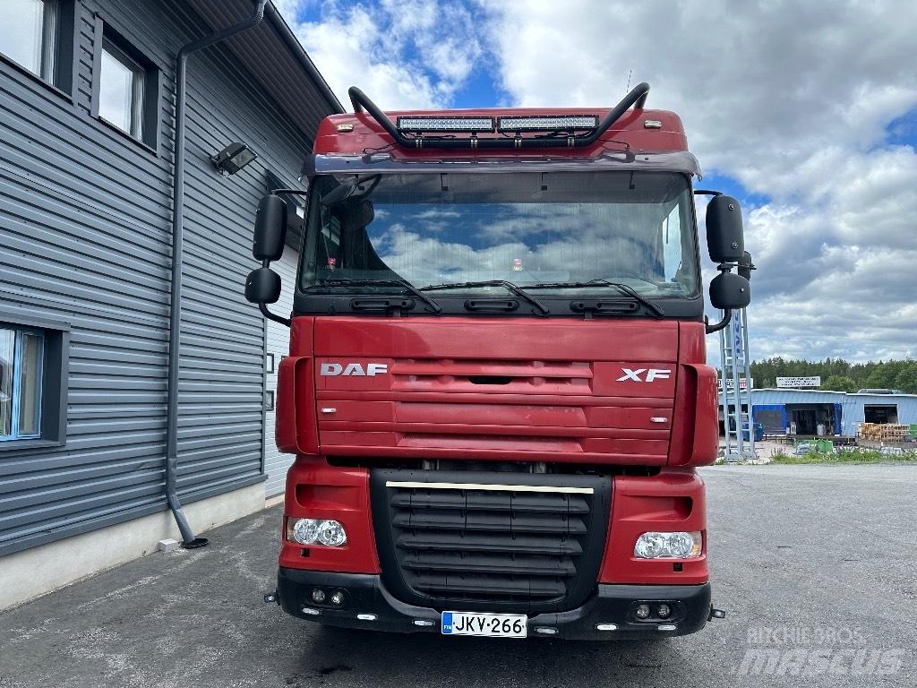 DAF XF105.410 8x2 Camion ampliroll