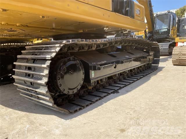 CAT 323 GC Pelle sur chenilles