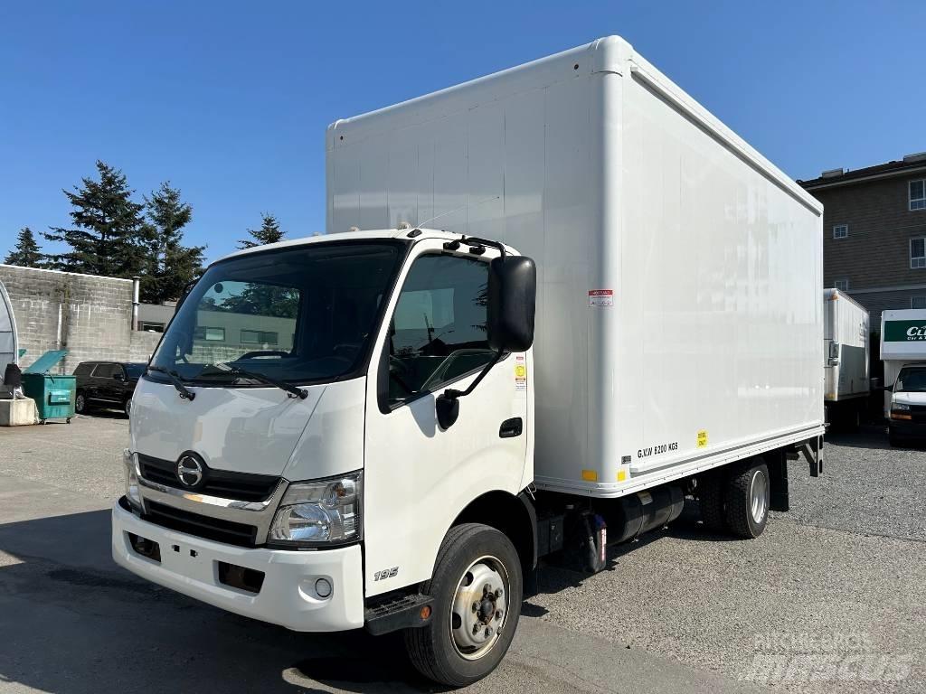 Hino 195 Camion de livraison de boisson