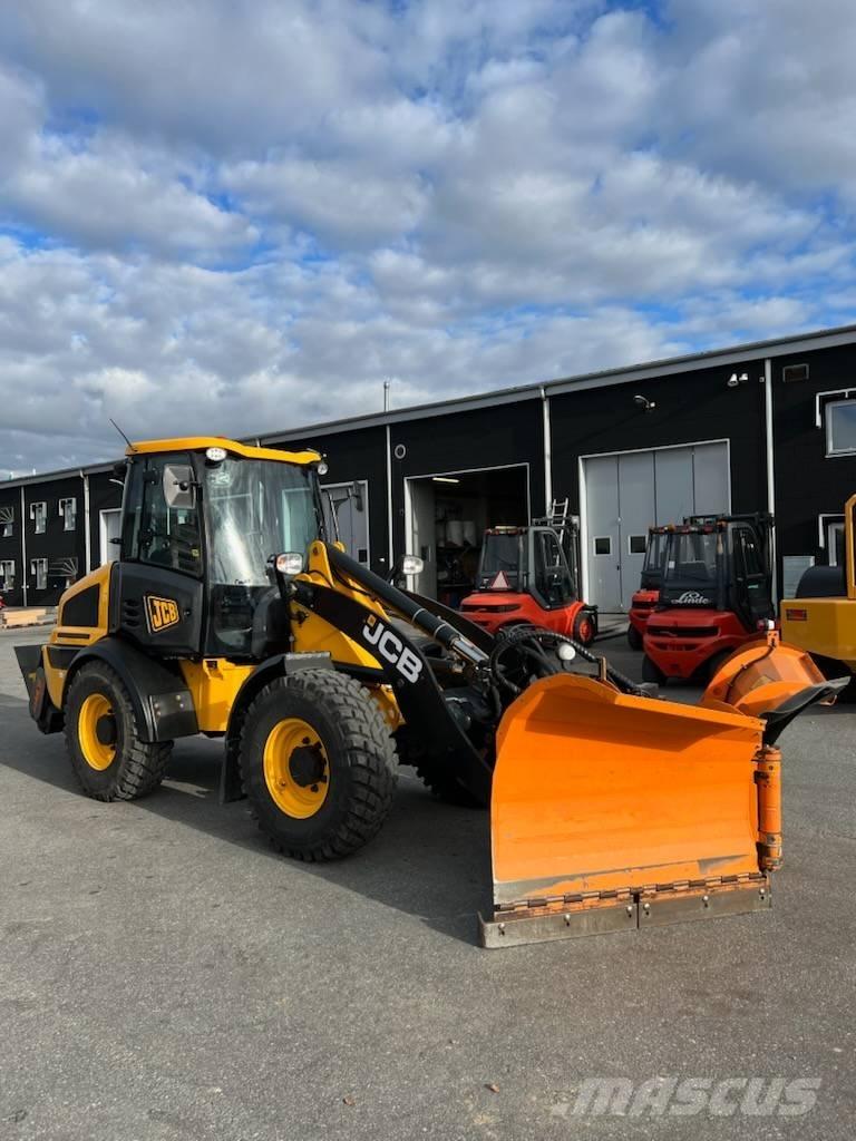 JCB 409 Chargeuse sur pneus
