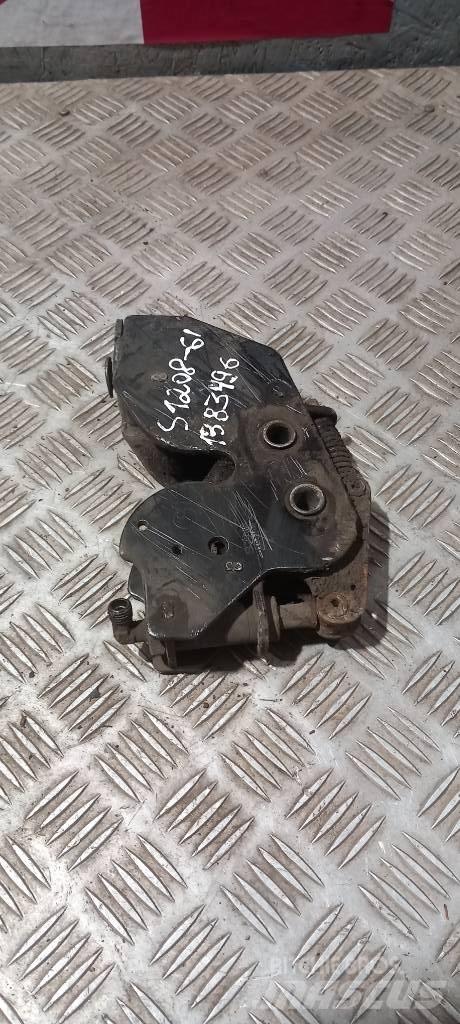 Scania 94 D.   1383496 Cabines