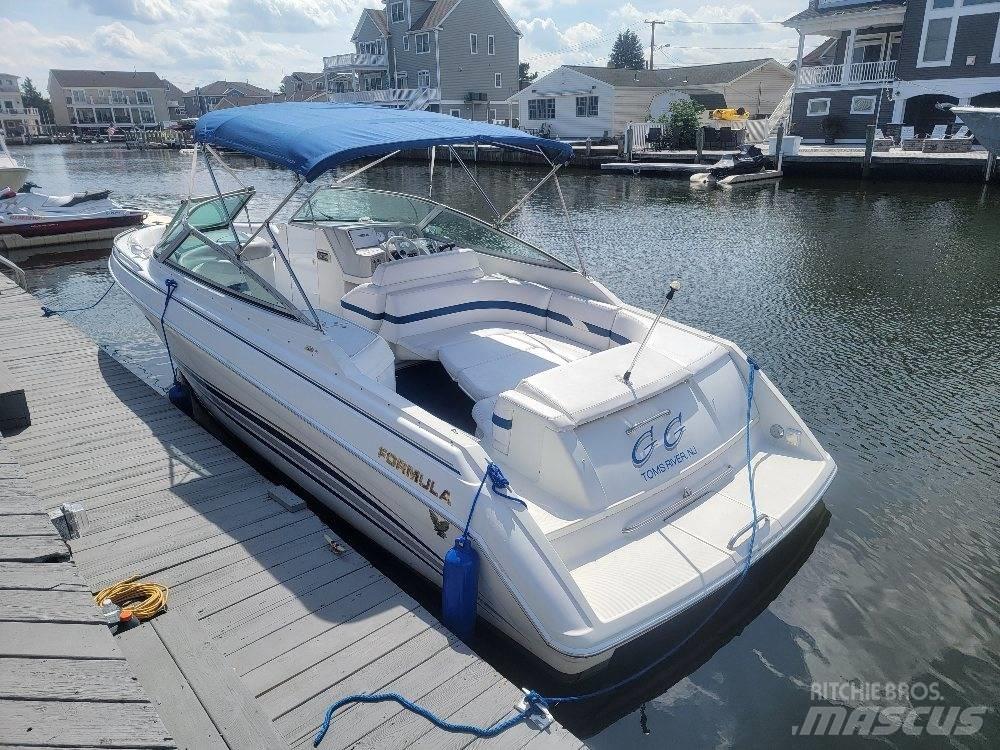  FORMULA 280SS Moteurs maritimes auxiliaires