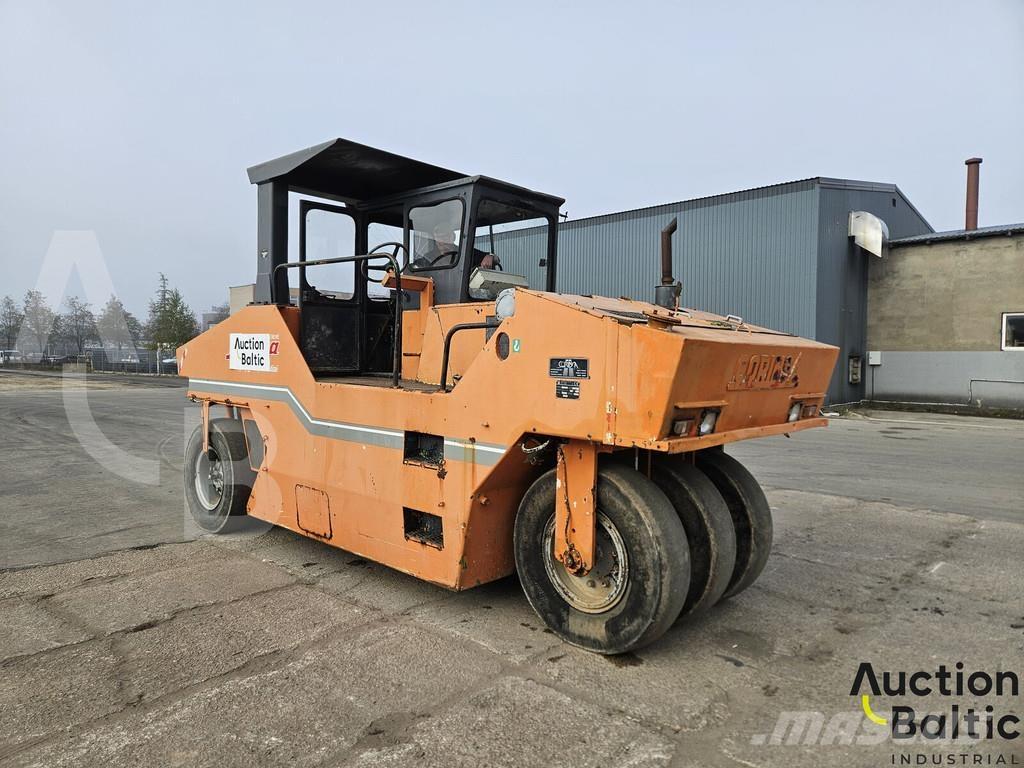 Corinsa CCN 1222 Rouleaux à pneumatiques