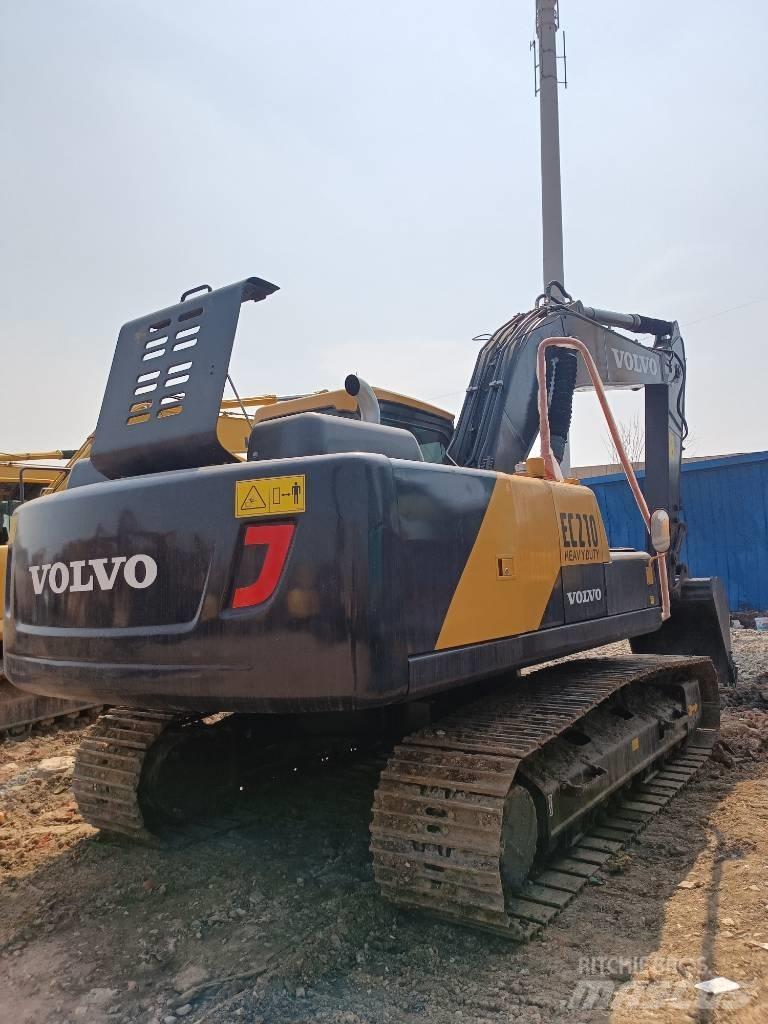 Volvo EC 210 Mini pelle 7t-12t