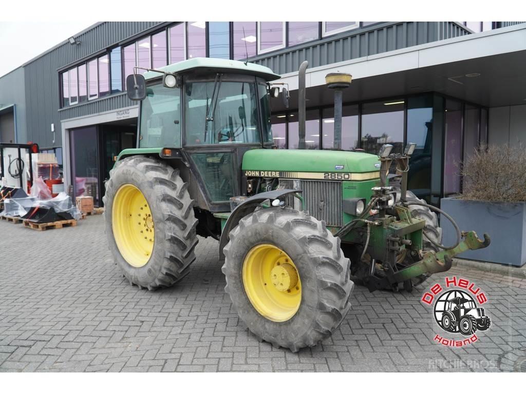 John Deere 2850 Tracteur