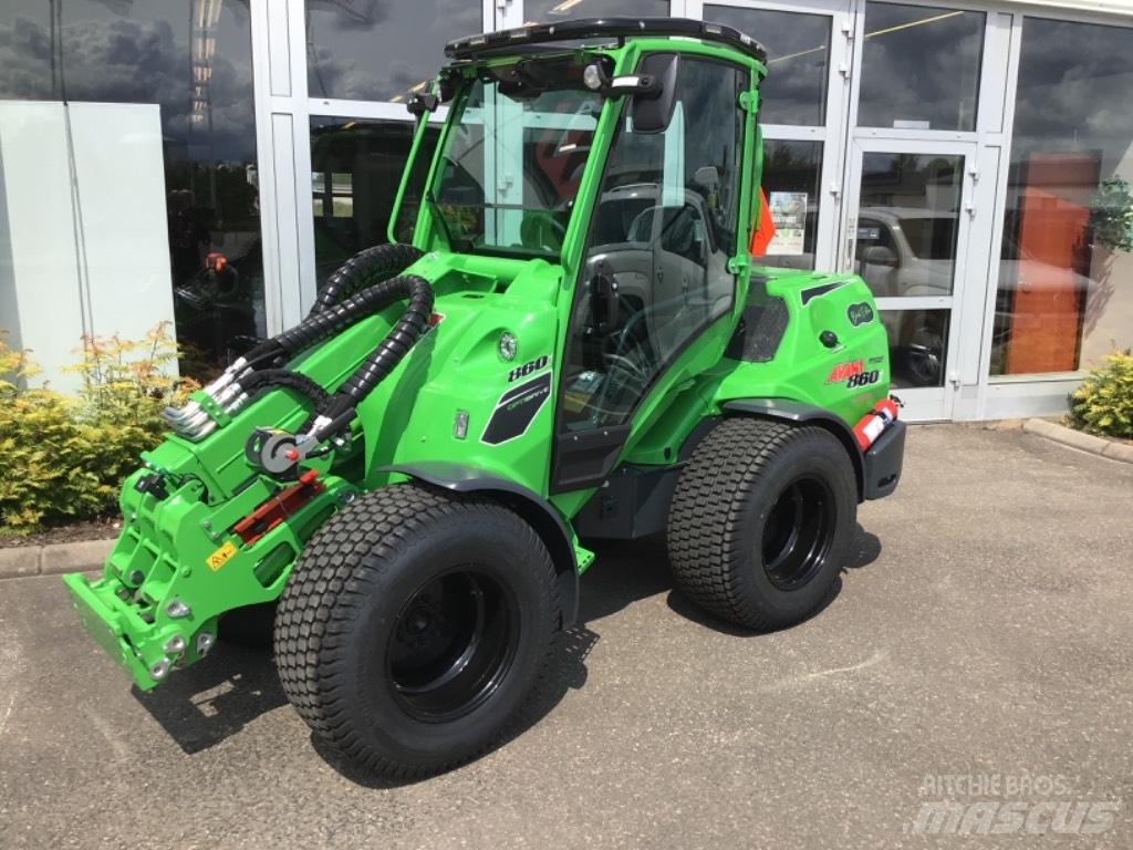 Avant 860 Chargeuse compacte