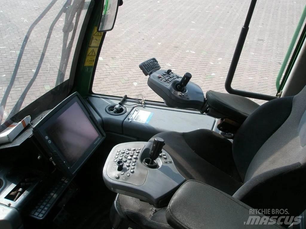 John Deere 1270E Abatteuse