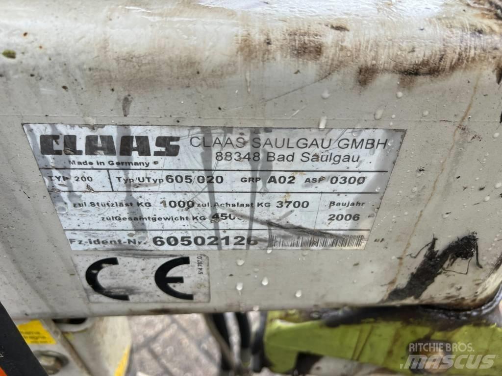 CLAAS Liner 3000 Andaineur