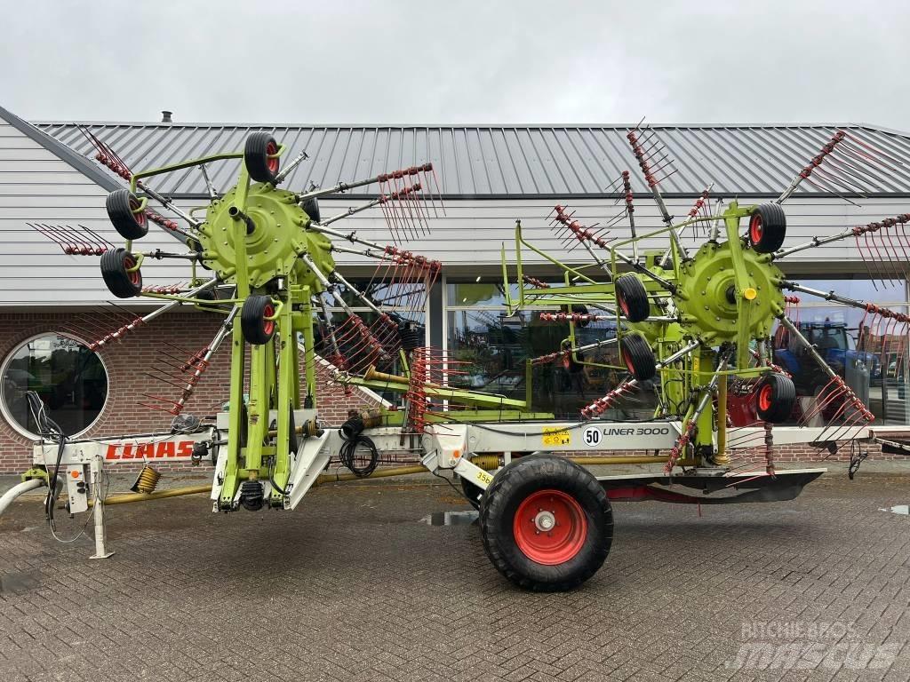 CLAAS Liner 3000 Andaineur