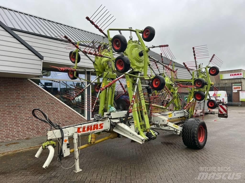 CLAAS Liner 3000 Andaineur