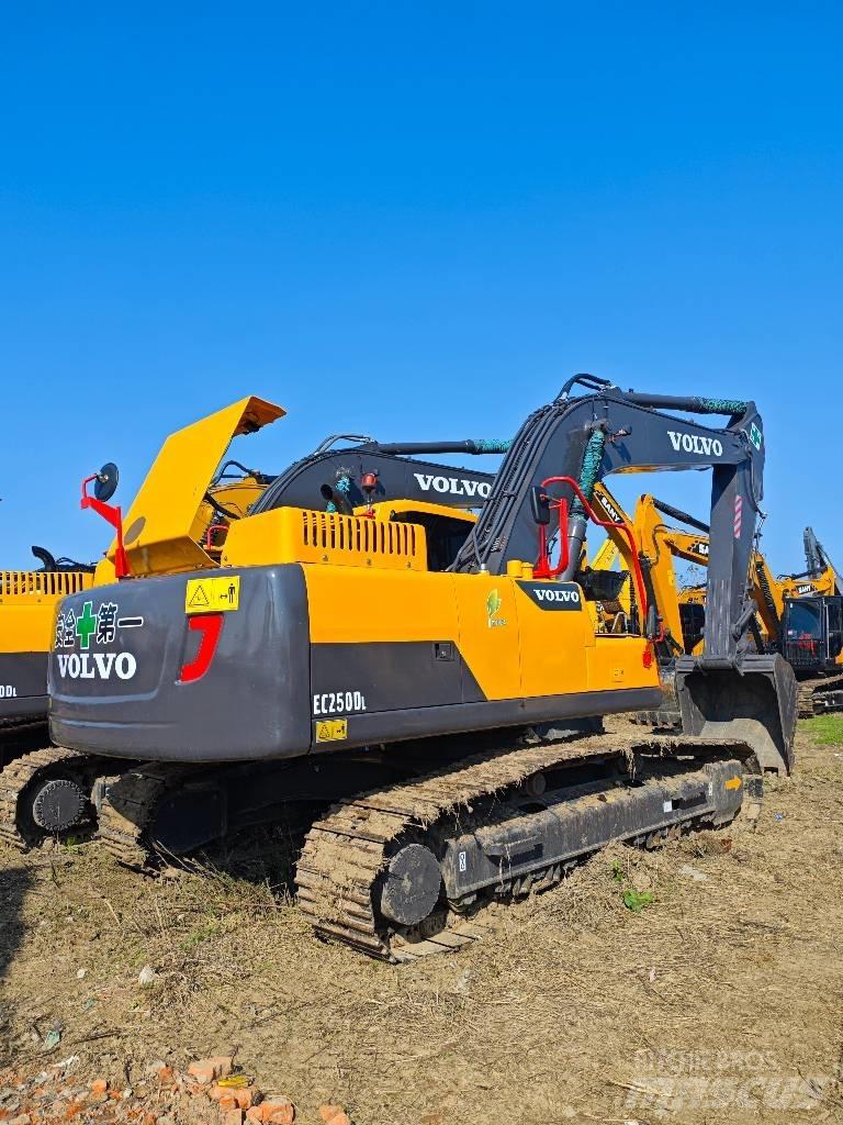 Volvo EC 250 D L Pelle sur chenilles