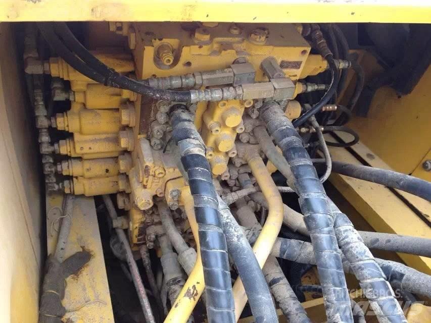 Komatsu pc220-7 Pelle sur chenilles