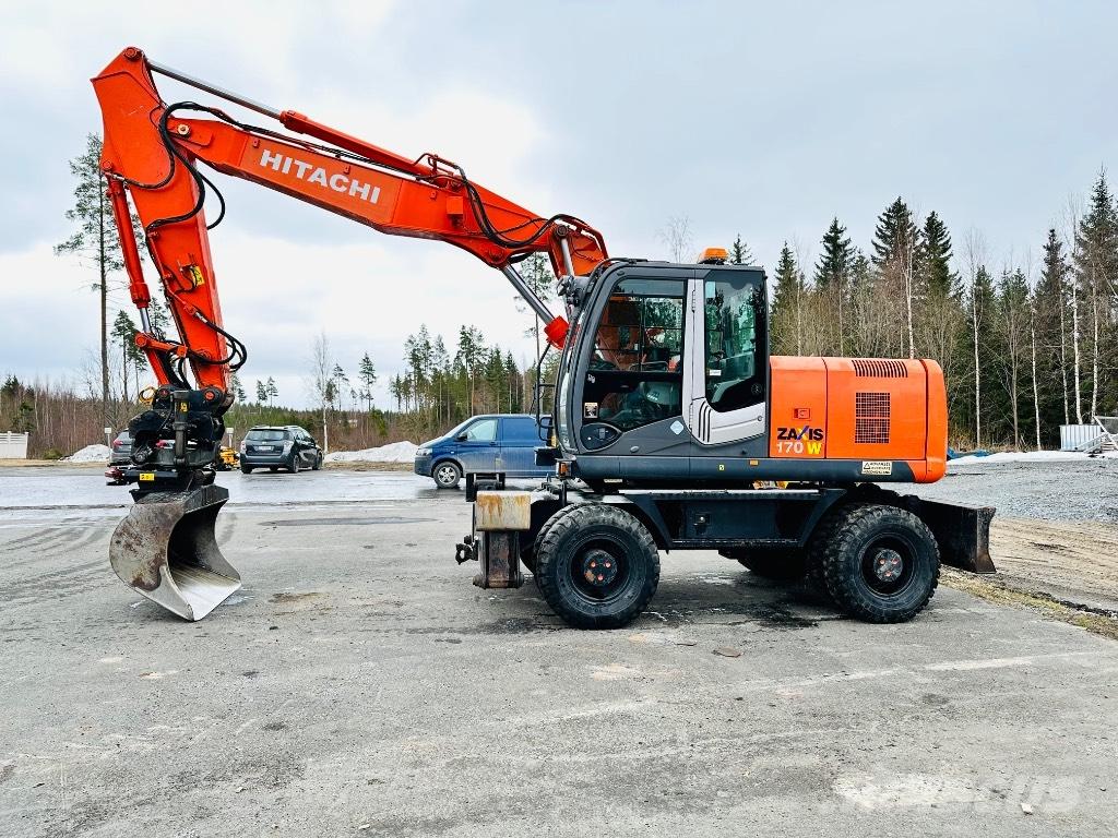Hitachi Zaxis 170 W Pelle sur pneus