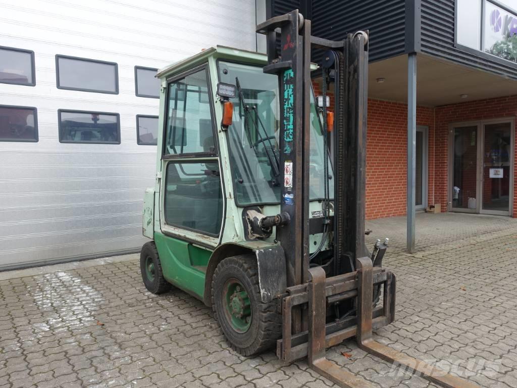 Mitsubishi FD 25 T Chariots diesel